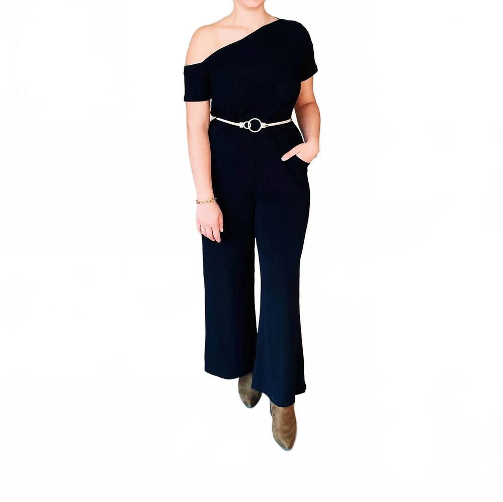 NEW GILLI veronica one shoulder jumpsuit in black